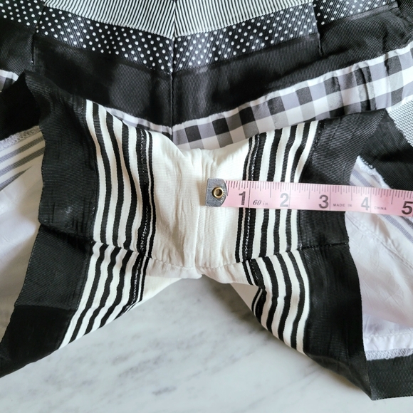 J McLaughlin Shorts Black Cream Patchwork Stripe Plaid 0 - Picture 5 of 7